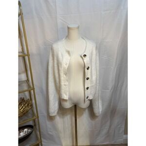 H&M Fluffy Knit Cropped Cardigan Sweater Cream White Tortoise Button Womens M
